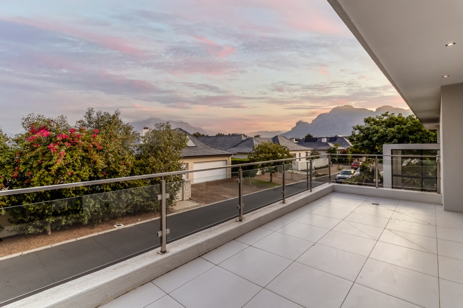 4 Bedroom Property for Sale in Pearl Valley at Val de Vie Western Cape